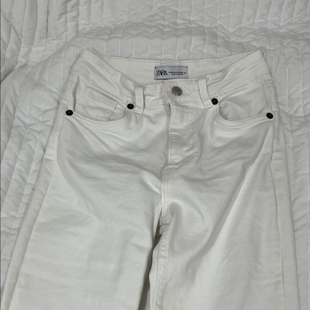 Zara Women's Cream kick flare cropped Leg Jeans